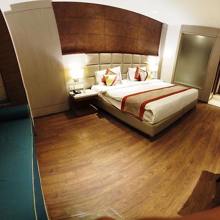 Lemonwood Suites By F9 Hotels - Trivoli Garden Chhatarpur Új-Delhi Kültér fotó