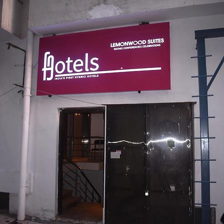 Lemonwood Suites By F9 Hotels - Trivoli Garden Chhatarpur Új-Delhi Kültér fotó