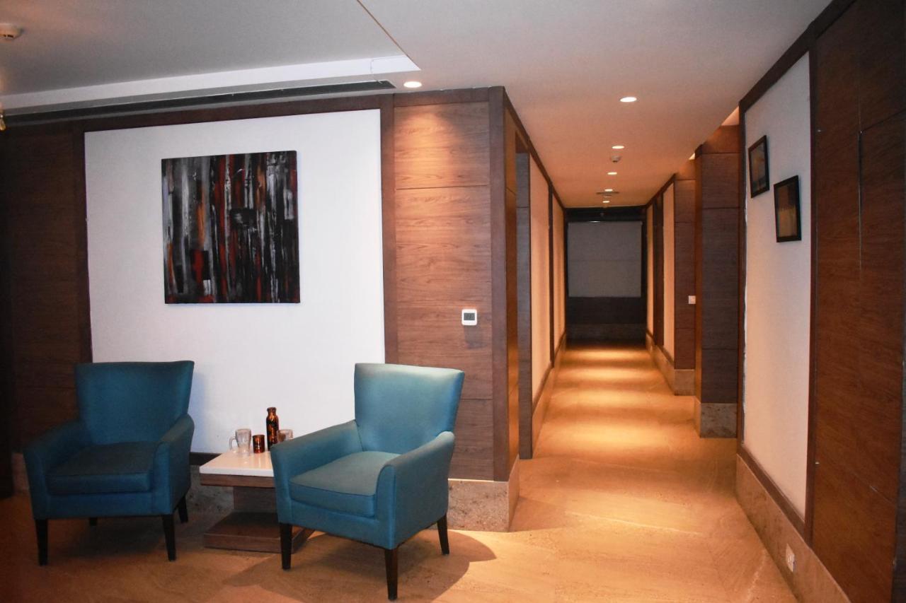 Lemonwood Suites By F9 Hotels - Trivoli Garden Chhatarpur Új-Delhi Kültér fotó