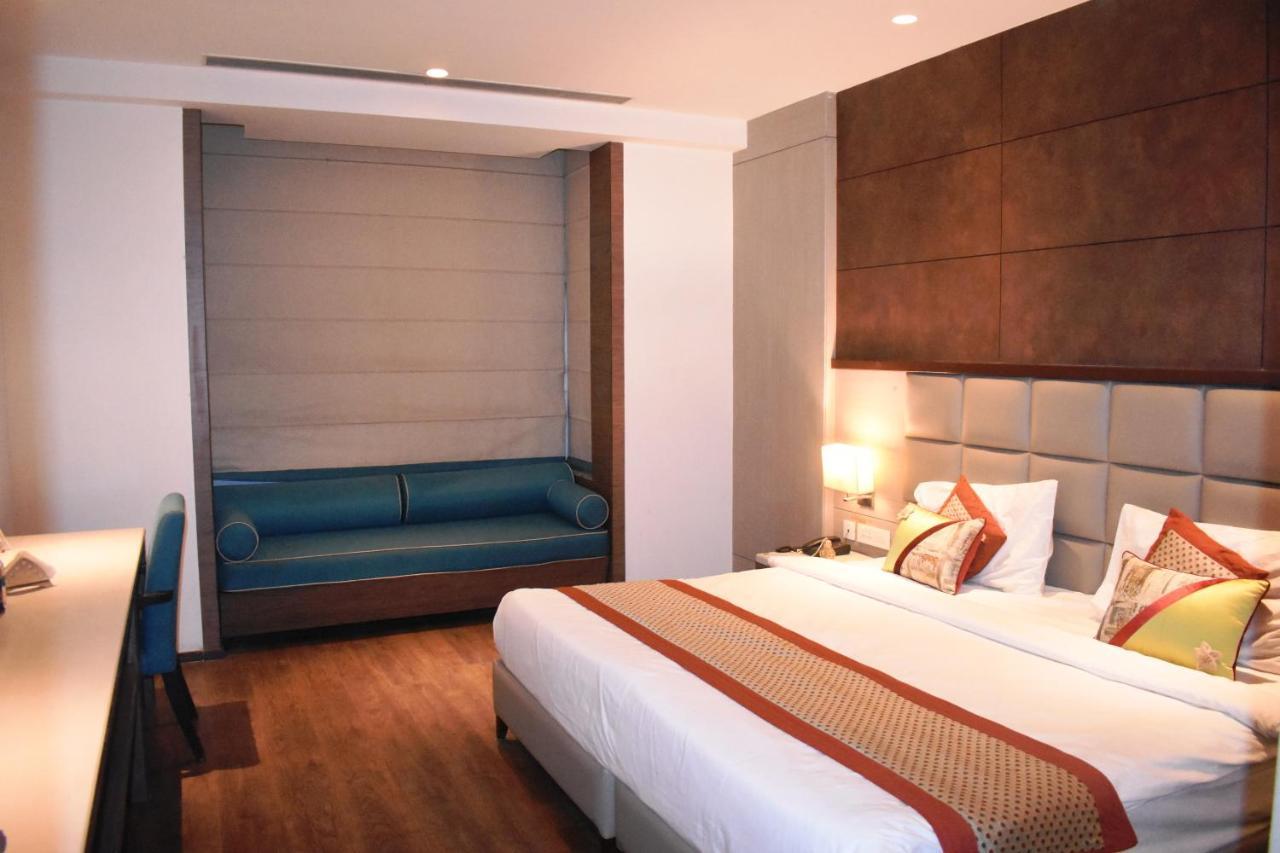 Lemonwood Suites By F9 Hotels - Trivoli Garden Chhatarpur Új-Delhi Kültér fotó