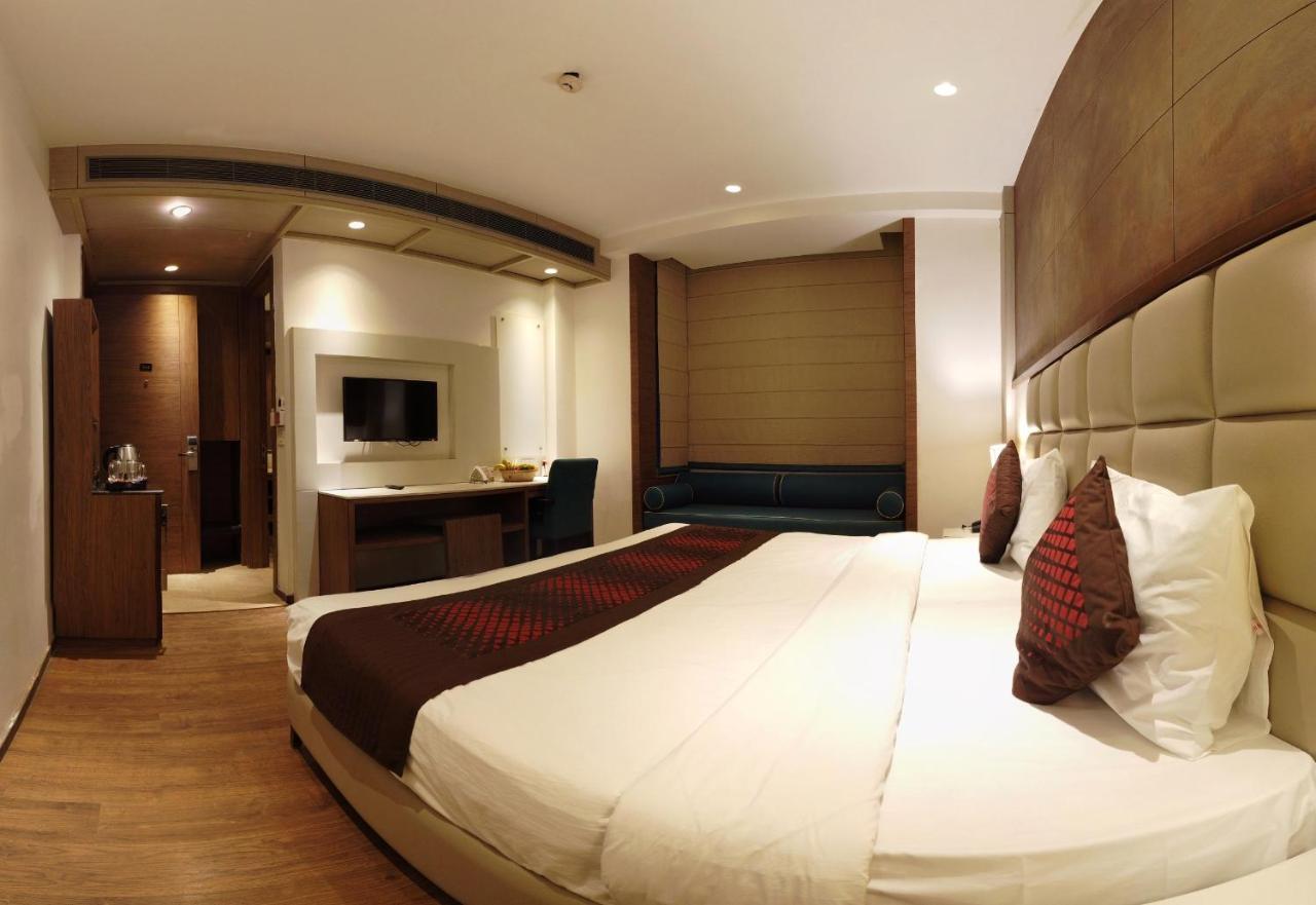 Lemonwood Suites By F9 Hotels - Trivoli Garden Chhatarpur Új-Delhi Kültér fotó