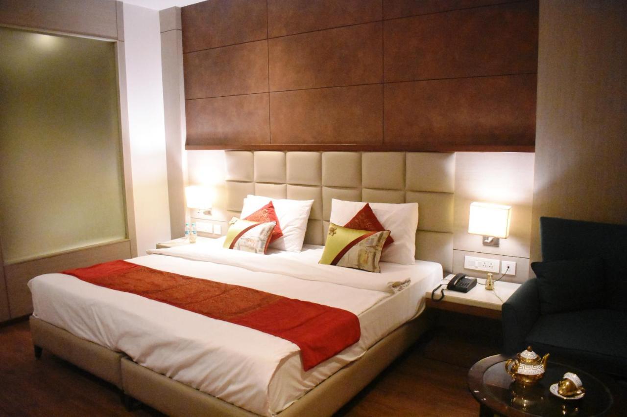 Lemonwood Suites By F9 Hotels - Trivoli Garden Chhatarpur Új-Delhi Kültér fotó