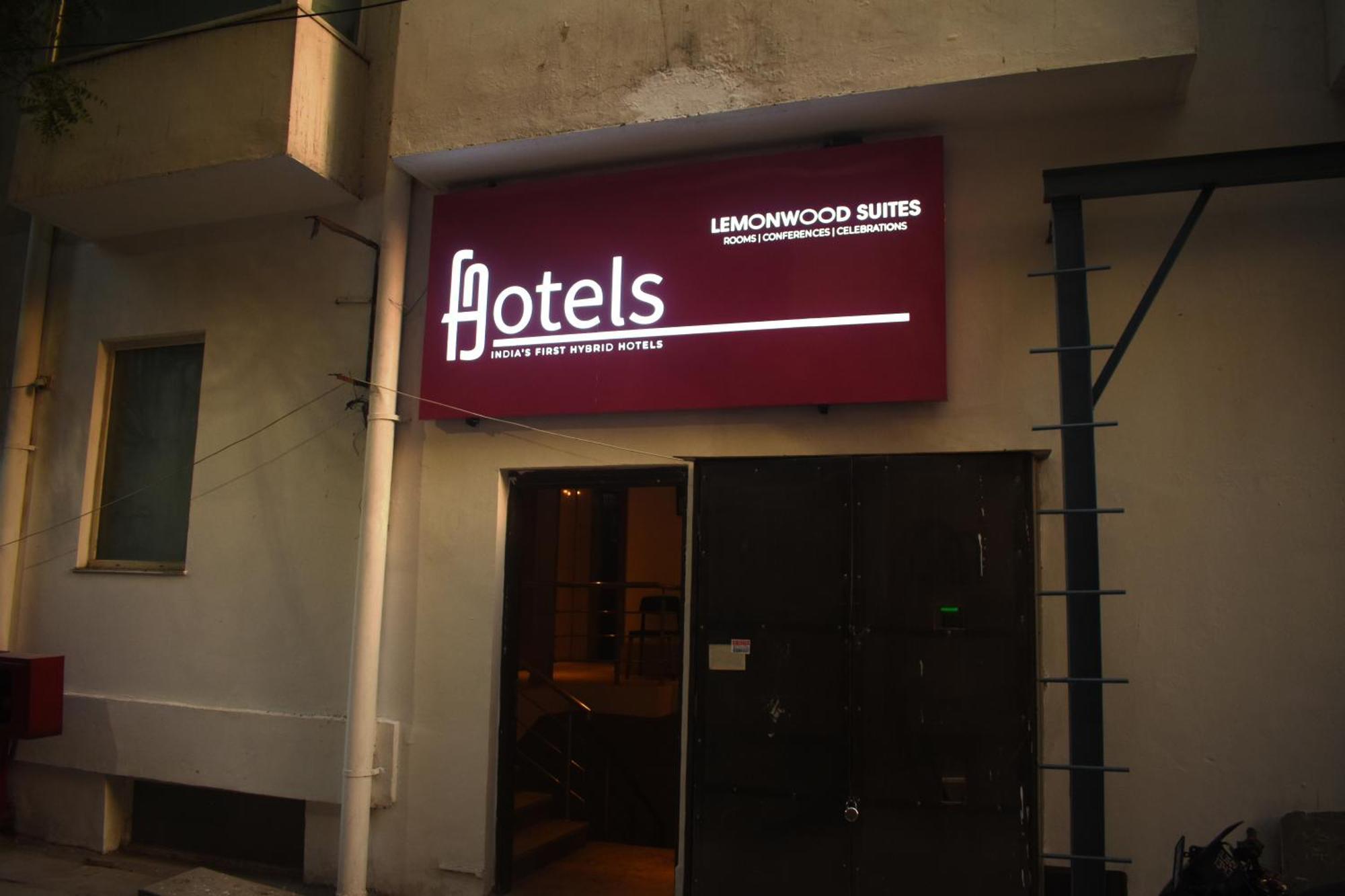 Lemonwood Suites By F9 Hotels - Trivoli Garden Chhatarpur Új-Delhi Kültér fotó